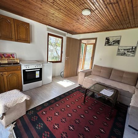 Garden Guesthouse Gjakova Zewnętrze zdjęcie