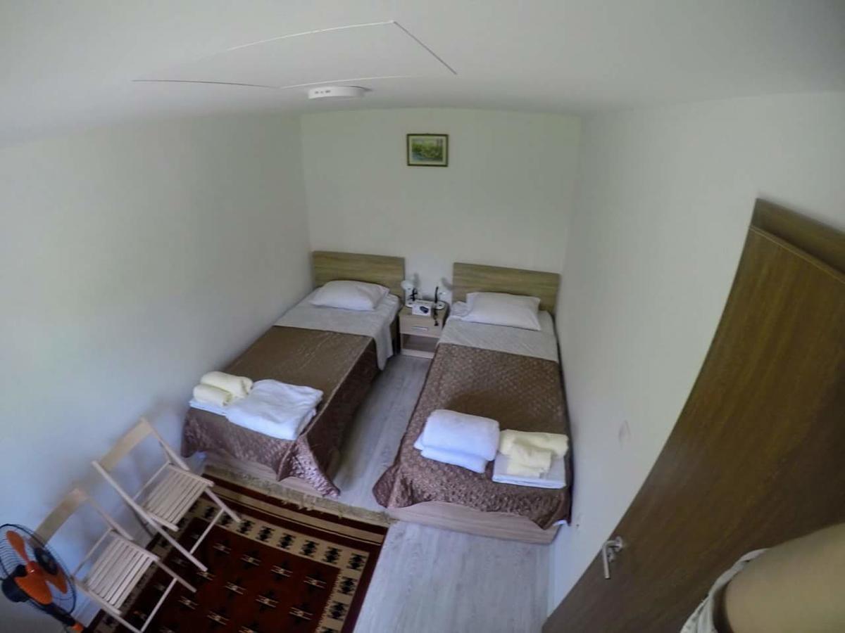 Garden Guesthouse Gjakova Zewnętrze zdjęcie